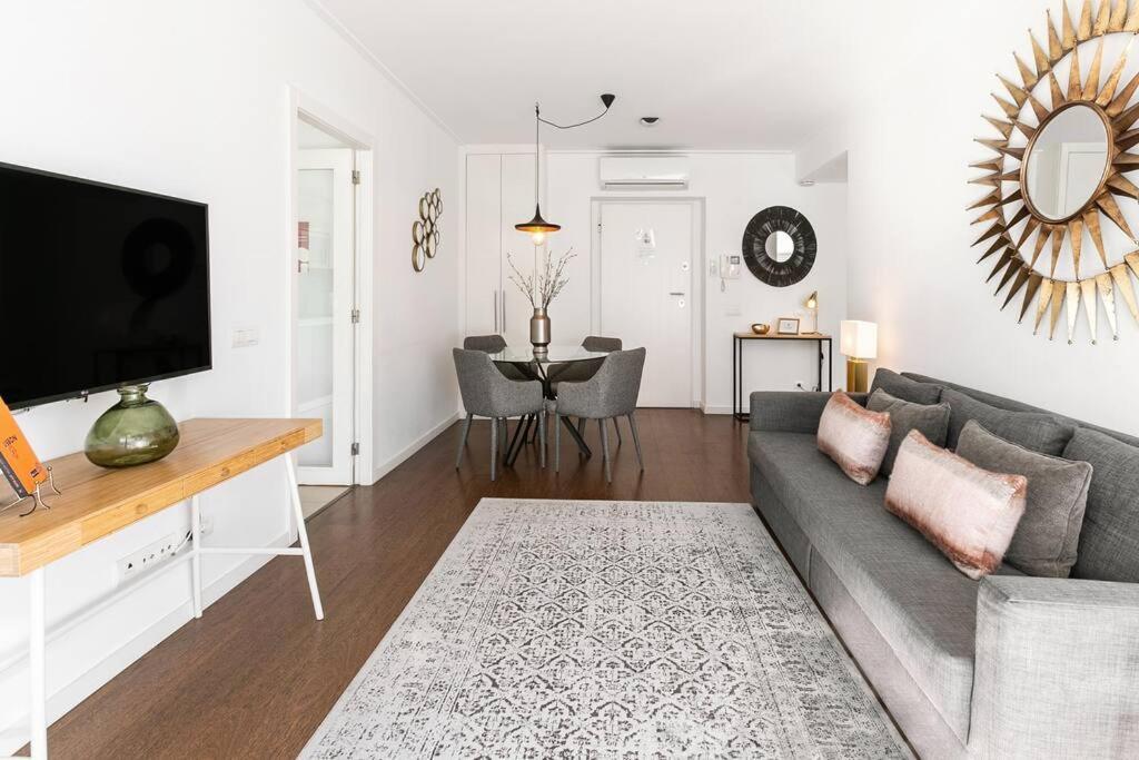 Lisbon Metro Apartment Лиссабон Экстерьер фото